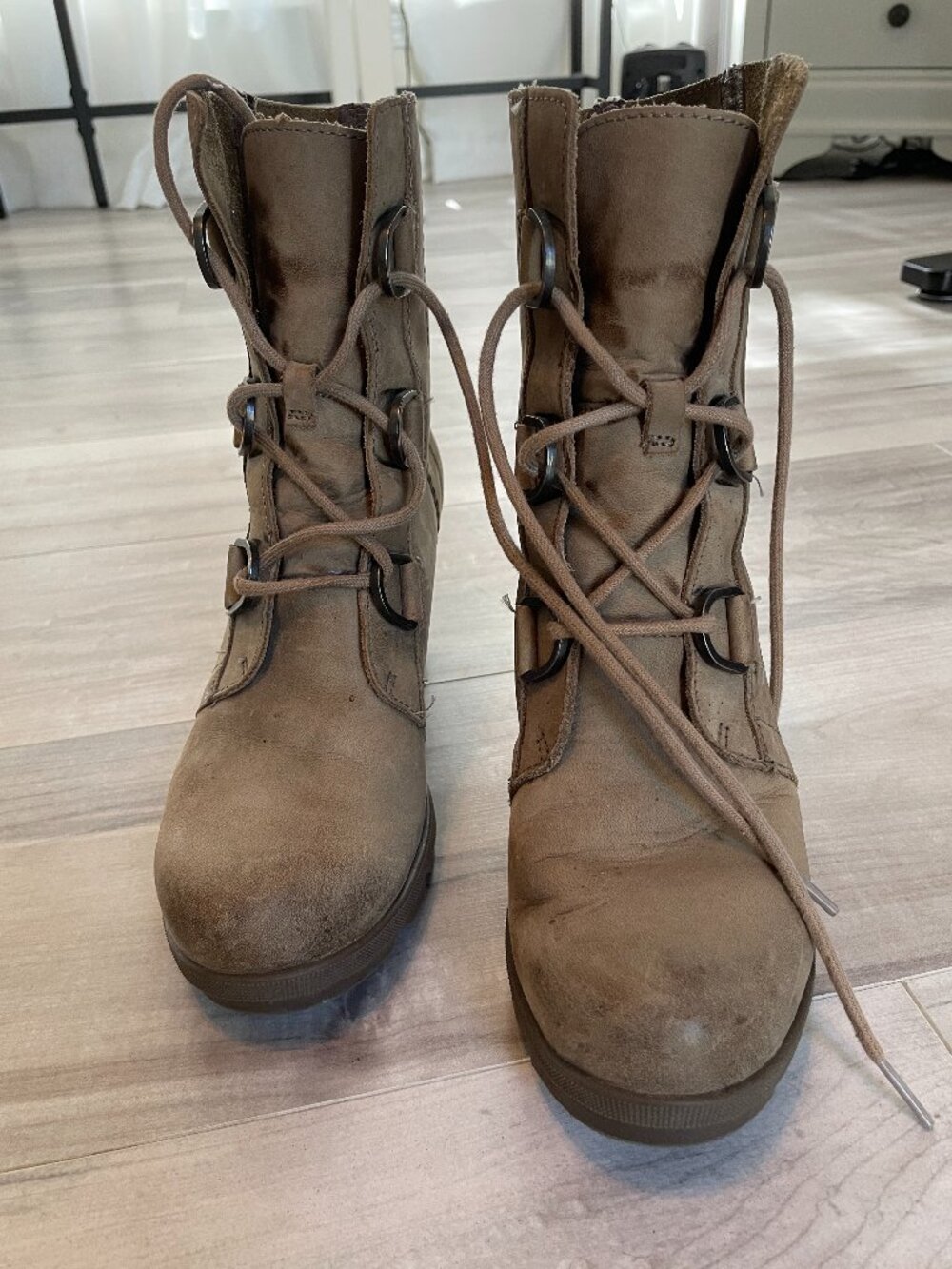SOREL Joan of Arctic Women's Lace-up Wedge Boots - Size 7
